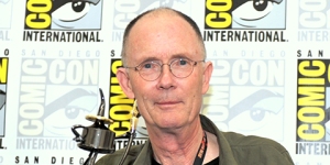 William-Gibson-SDCC-2016-photo-by-Kendall-Whitehouse-480x240